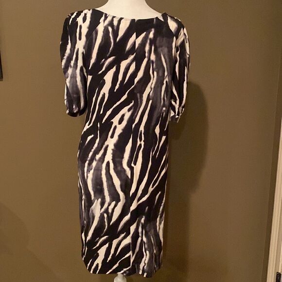 Chico’s Animal Print Dress Size Medium Black & White - Picture 5 of 9